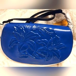 PATRICIA NASH Vintage Floral Tooled Leather Lydie Crossbody Color Blue